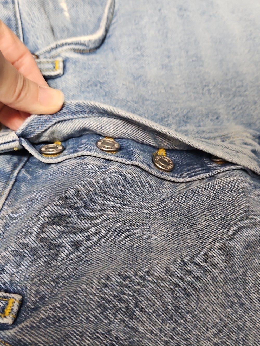 Agolde Parker Long Distressed High-Rise Cutoff Frayed Denim Shorts - Picture 6 of 9